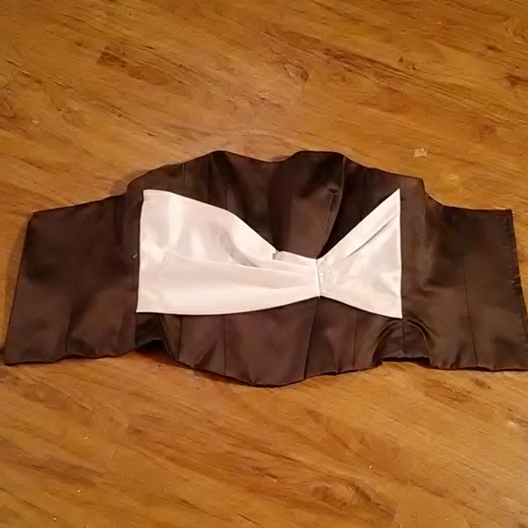 Brown 2 piece, top & skirt, size 4 - Picture 5 of 8